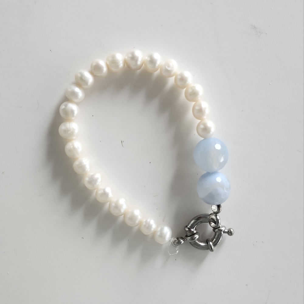 **FREE add-on** Bracelet